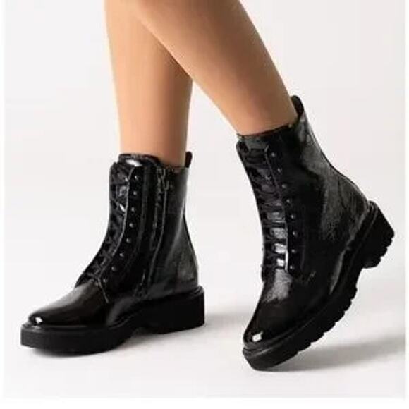 NWOT Paul Green Black Patent Leather Lug Sole Lace up Combat Boot Women's 6.5 - Picture 1 of 14